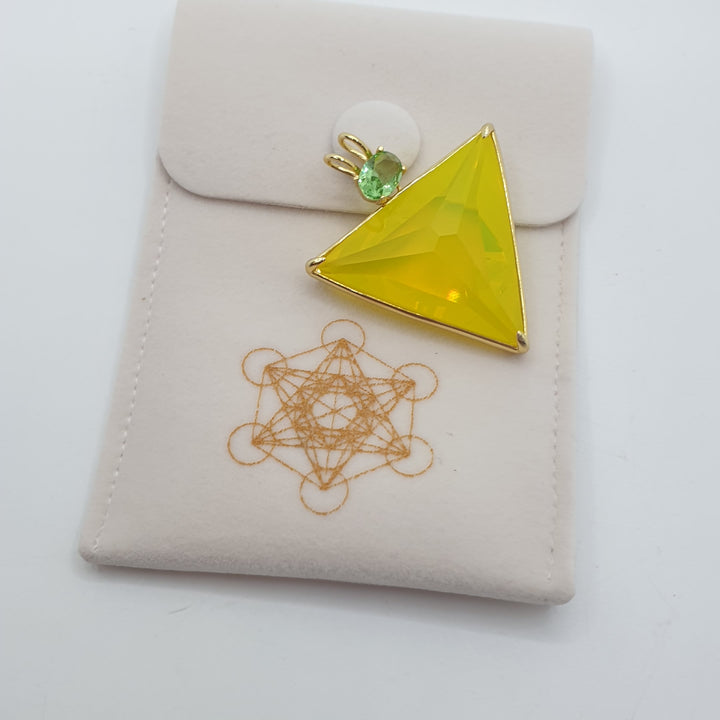 Angelic Star Pendant, Electric Yellow/Green, Gold Plated (PI260)