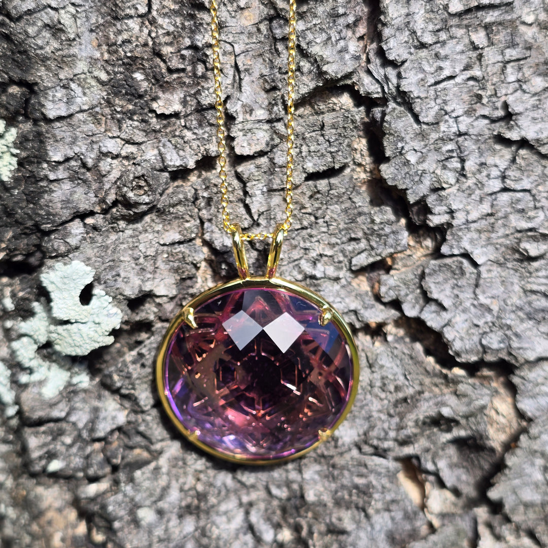Cosmic Body Balance Pendant - Lilac (PI303)